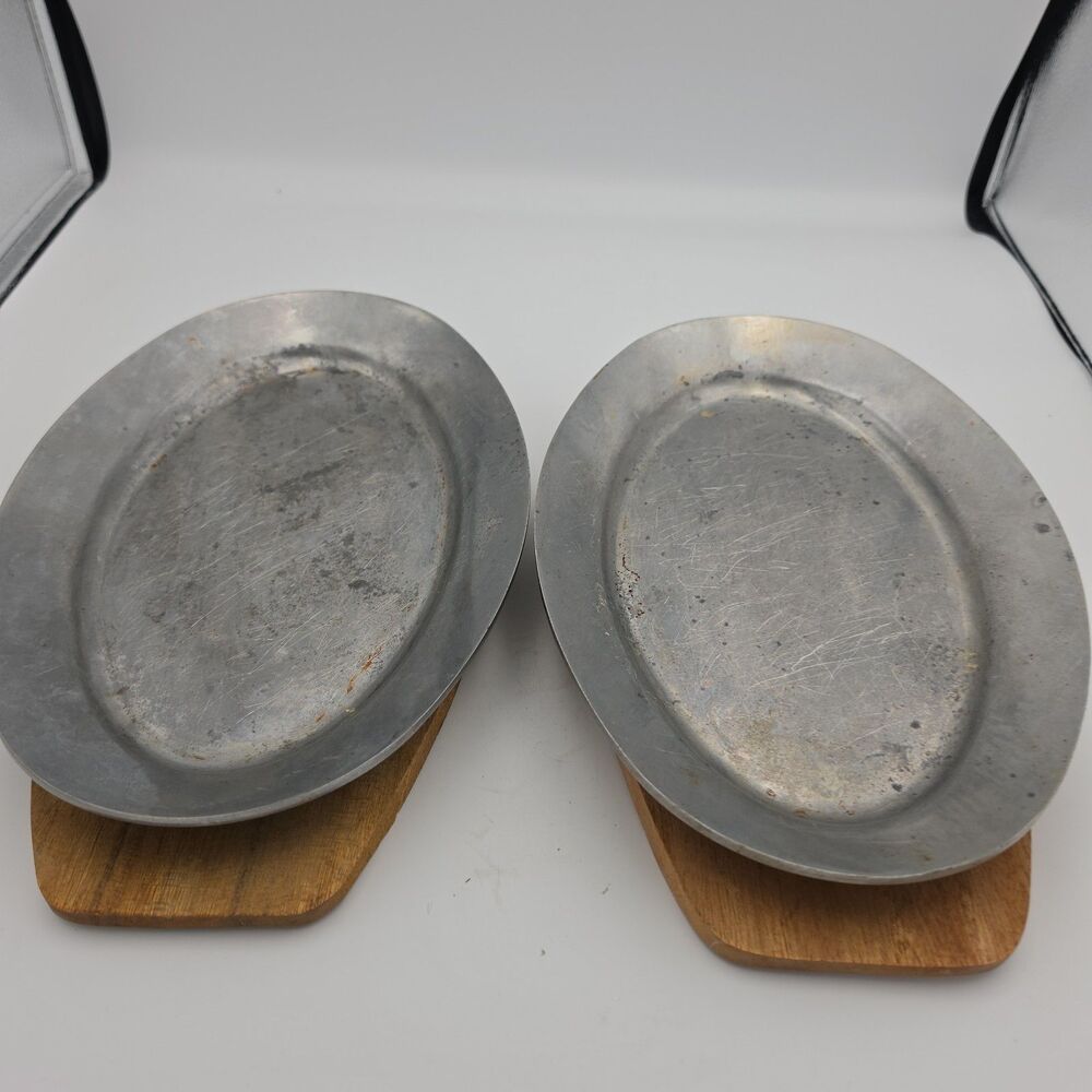 Vtg Otagiri Japan Cast Aluminum Sizzling Steak Platters w/ Wood Bases Set of 2